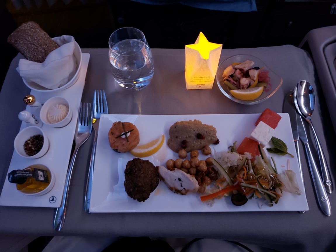 Review Turkish Airlines Business Class (B777300ER) Houston IAH to